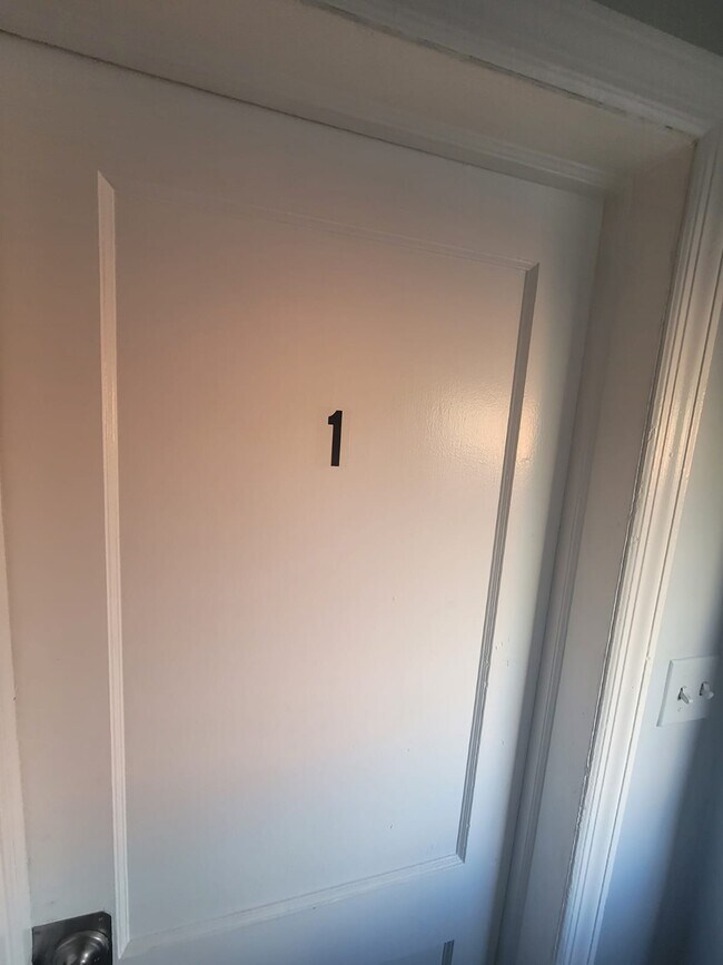 Building Photo - 15 Washburn Ave