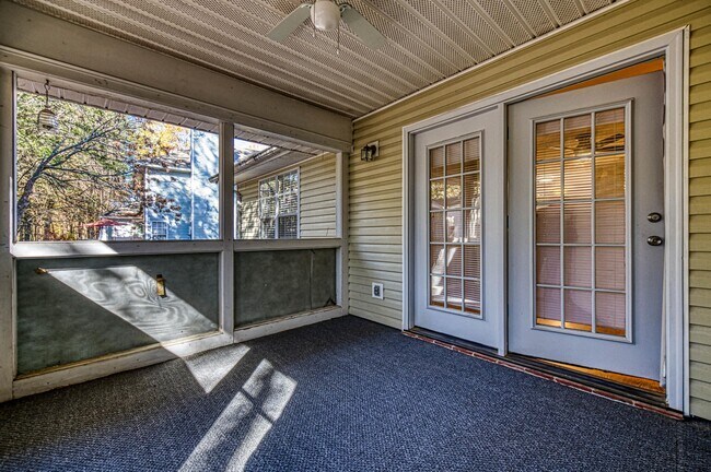 Foto del edificio - 6619 Bevington Ridge Rd