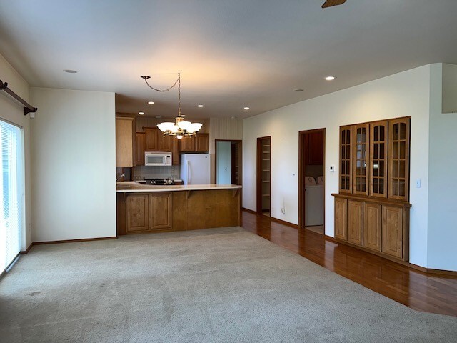 Building Photo - 500 Fieldstone Loop