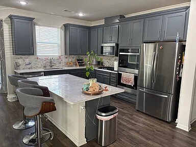 Foto del edificio - 709 Parthenia Ln
