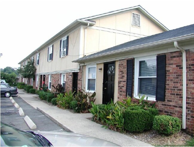 Chatham II Apartaments - Chatham II Apartments