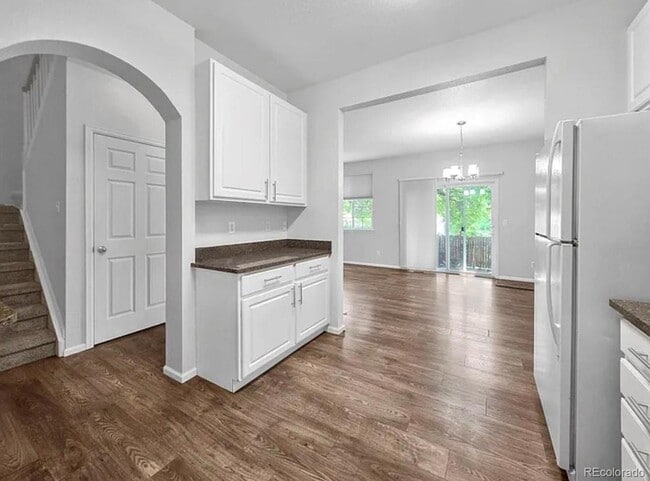 Building Photo - 5472 Balsam Ct