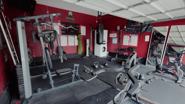 Foto del edificio - 1449 E 25th St