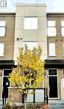 Building Photo - 45-45 Heron Park Pl