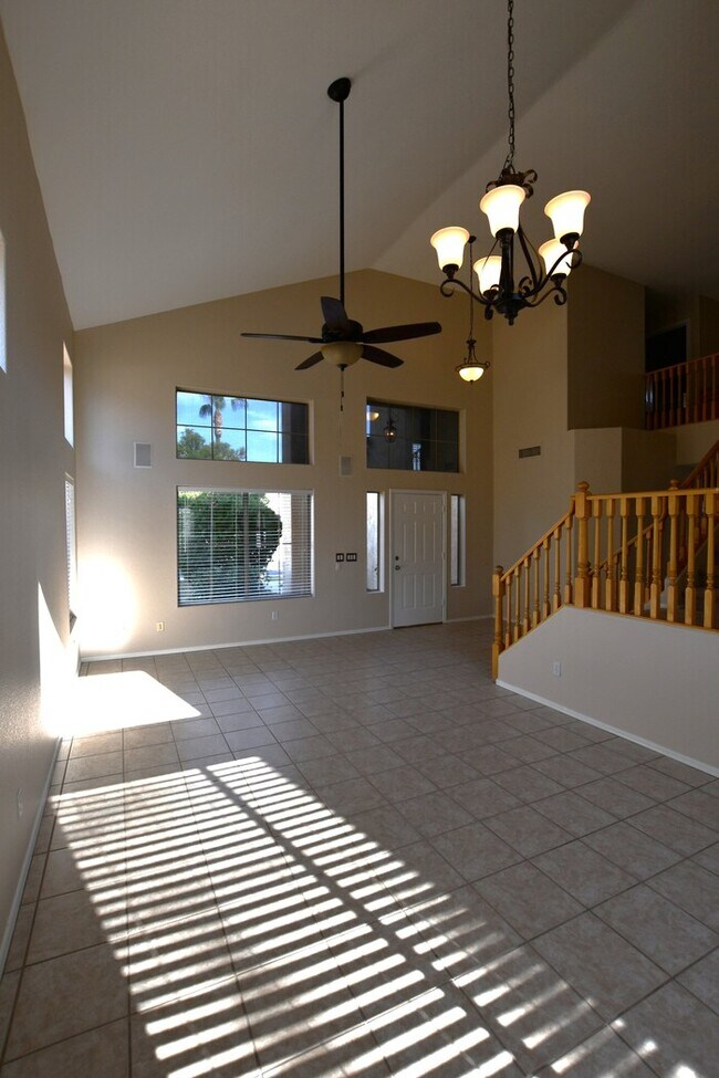 Building Photo - Great Chandler Property 4 beds 2 baths 235...