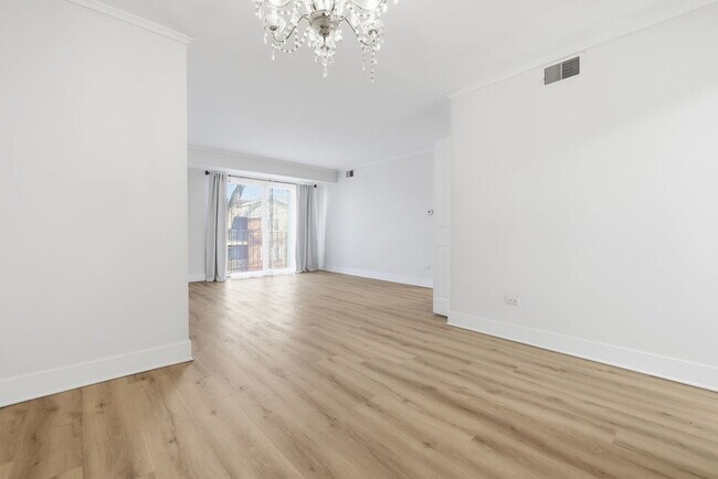 Building Photo - 4180 Williamsburg Ct