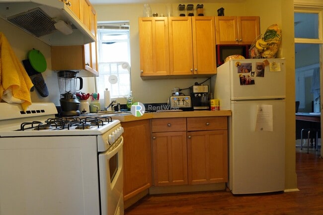 Foto del edificio - 38 Hemenway St