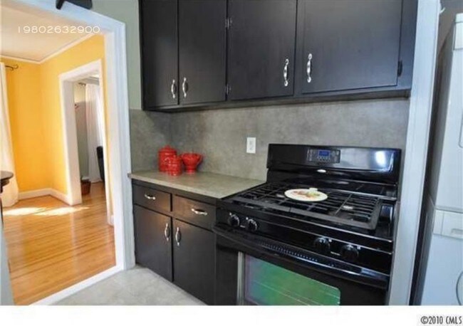 Building Photo - 1416 Ivey Drive