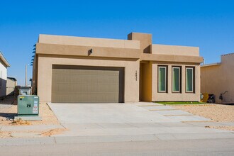 Building Photo - 14937 Tierra Mirage Ave