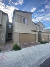 Building Photo - 9215 Sky Pointe Dr