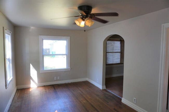 Foto del edificio - 3617 NW 11th St