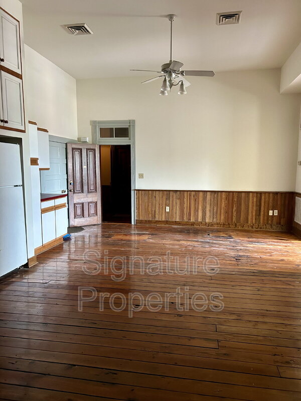 Foto del edificio - 224 Paradise Ln