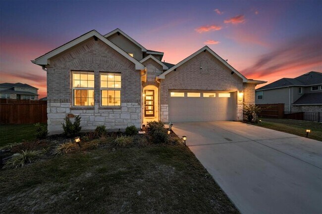 Foto del edificio - 508 Elk Herd Cv