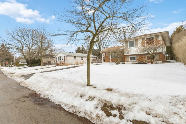 Photo du bâtiment - 32 Rollscourt Gardens