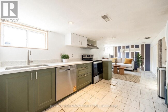 Building Photo - 31 Kildonan Rd