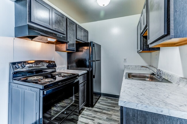 Building Photo - Sterling Troy Apartments