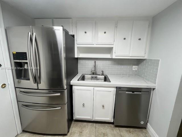 Building Photo - 15888 SW 95th Ave