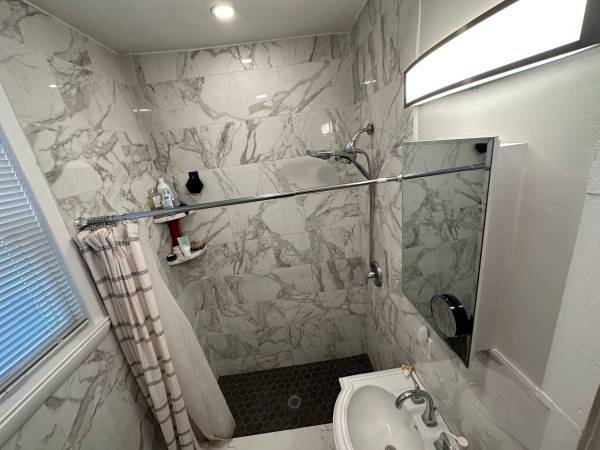 Building Photo - 53 Dehon St