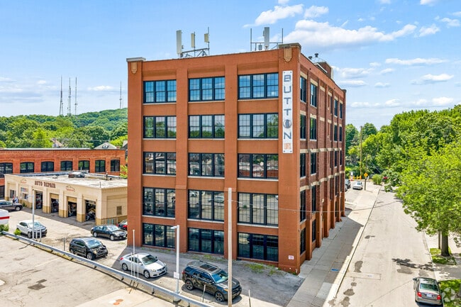 Building Photo - The Button Lofts