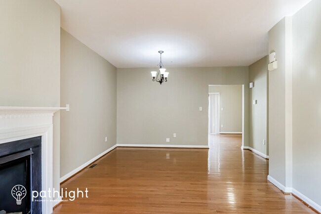 Building Photo - 12125 Amber Ridge Cir