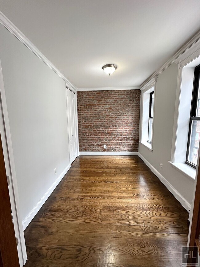 Building Photo - East 6th Street