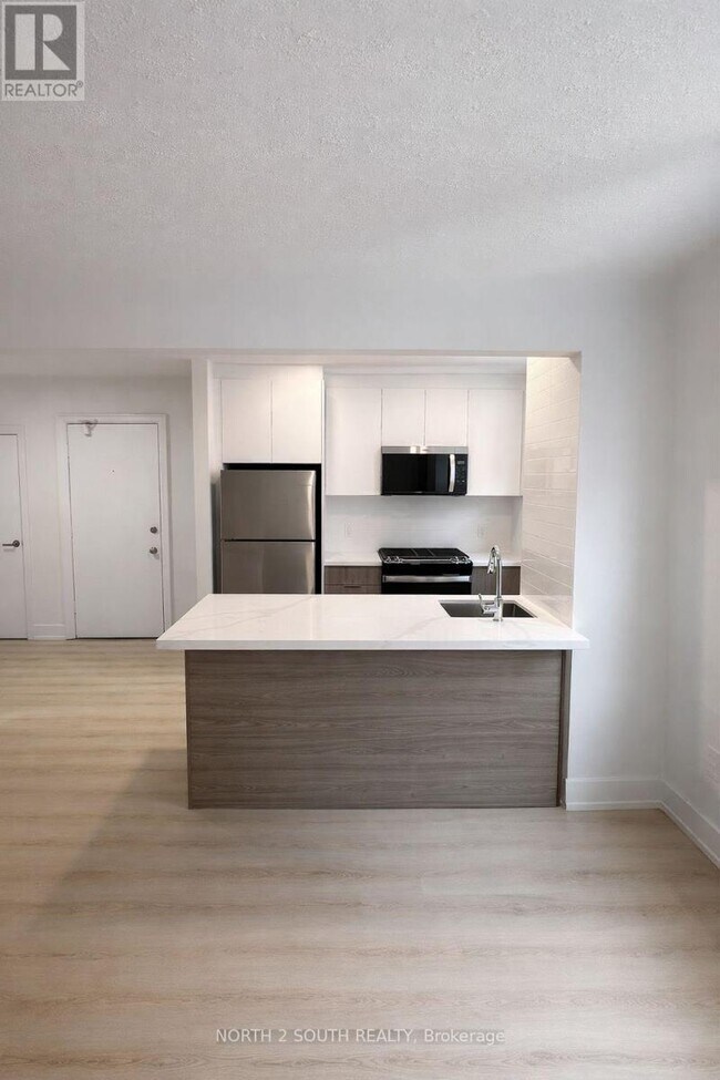 Photo du bâtiment - 1024 King St E