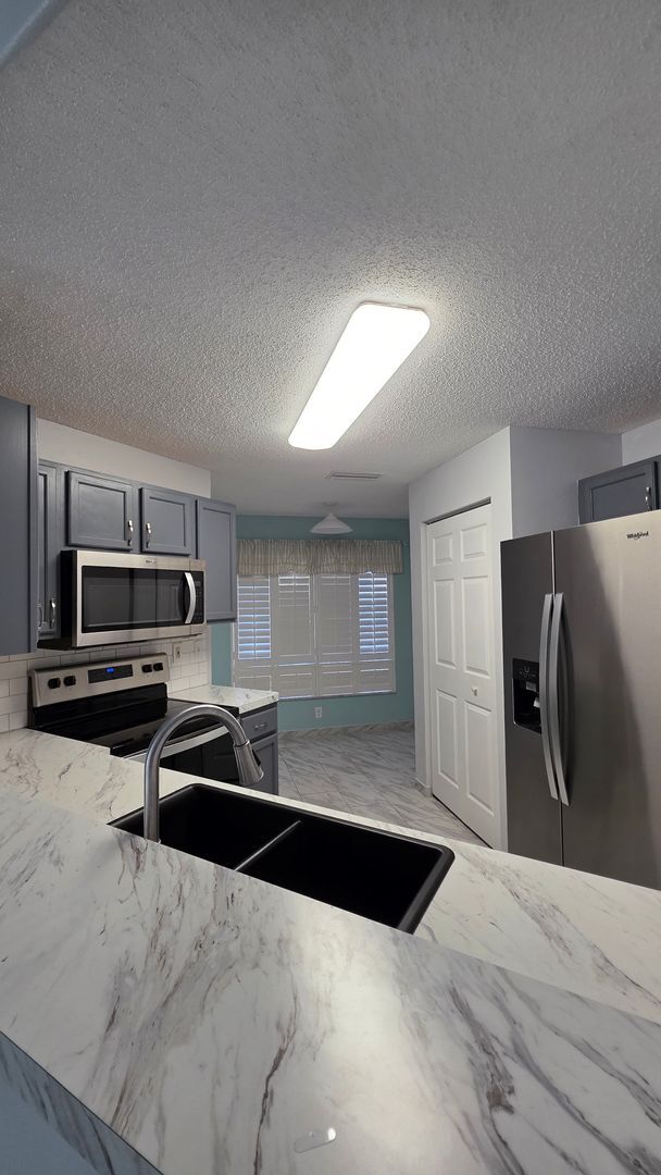 Foto del edificio - ** COMING SOON ** 3 Bedroom 2 Bath Single Family Home in South Daytona