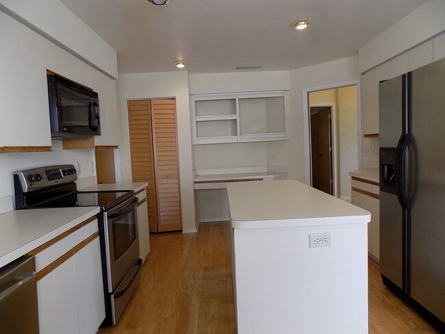 Foto del edificio - 14612 Village Glen Cir