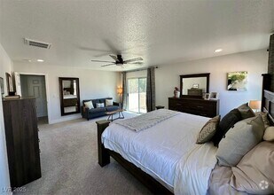 Building Photo - 11057 Village Ridge Ln