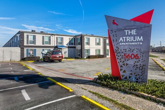 Señalización - The Atrium At 5606