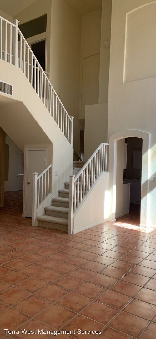Building Photo - 3 br, 2 bath House - 1240 Emerald Crest St...
