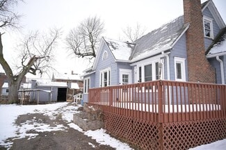 Building Photo - 2441 Templeton St