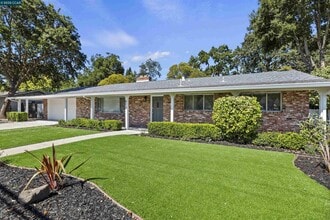 Building Photo - 617 Lucas Dr