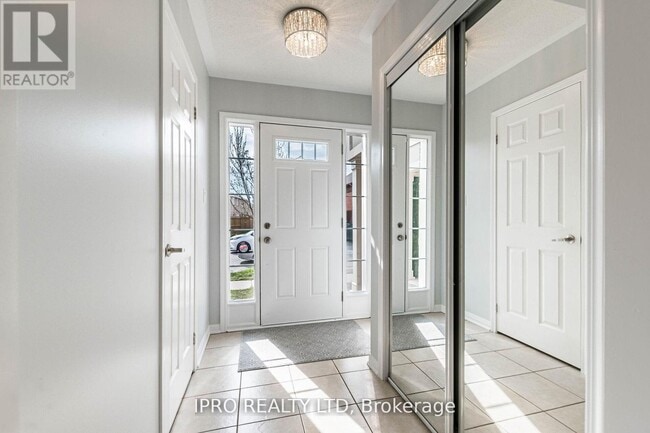 Building Photo - 227 Slingsby Landing