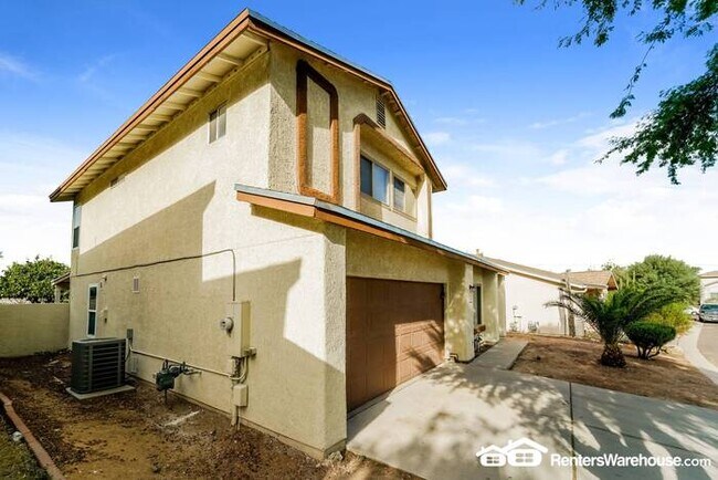 Recently updated 3 Bed, 2.5 Bath home in T... photo'