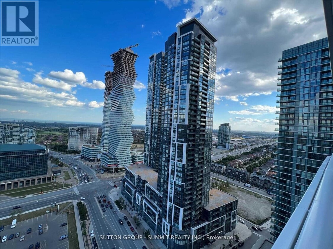 Photo principale - 4065-4065 Confederation Pkwy