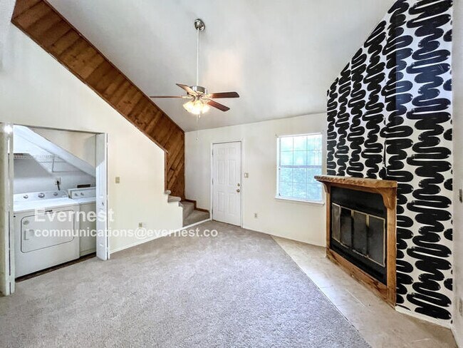 Foto del edificio - 3614 Glendon Dr