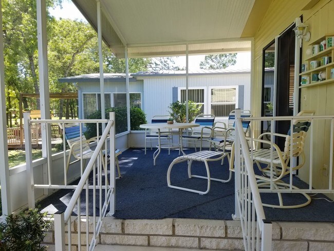 Building Photo - LUXURIOUS 2 bedroom 2 bath 55 FURNISHED