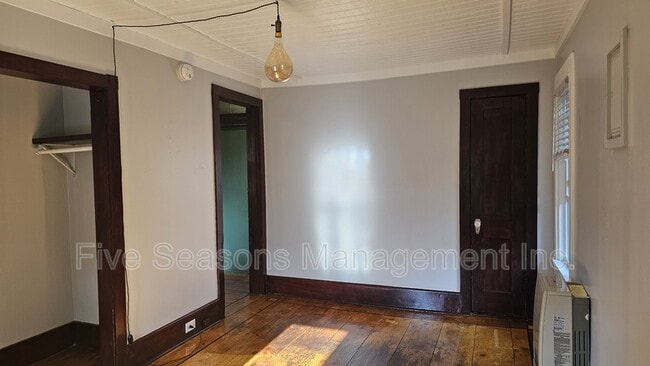 Building Photo - 205 N Willard St