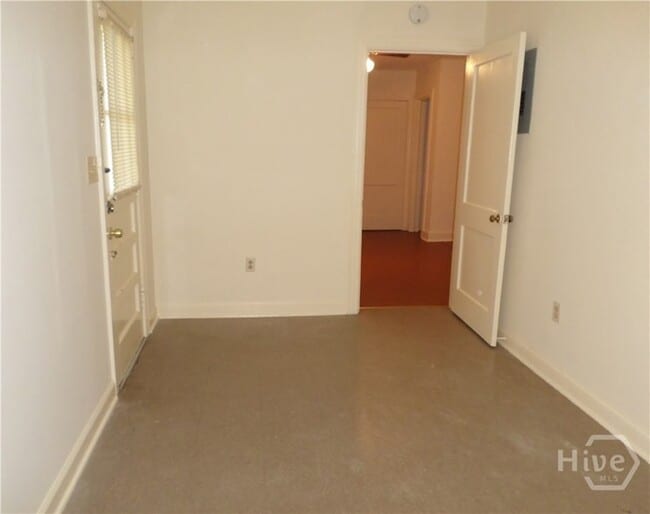 Building Photo - 2302 E 40th St