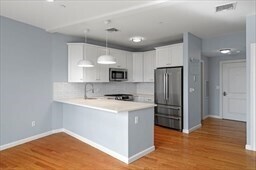 Foto del edificio - 172 Kimball Ave