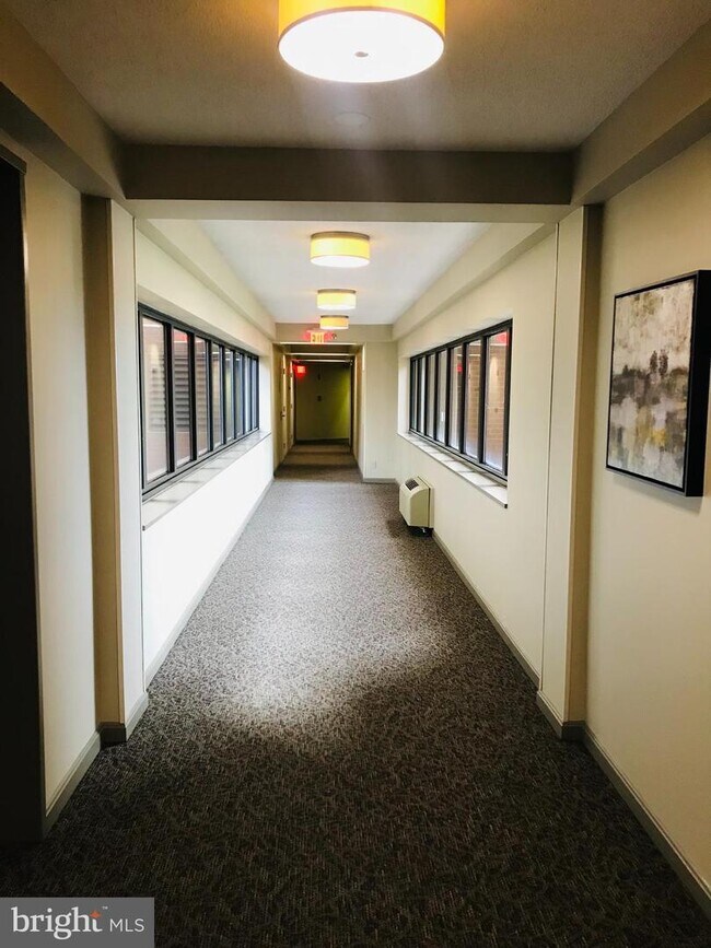 Foto del edificio - 900 N Stafford St
