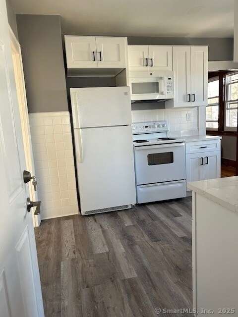 Primary Photo - 29 Tremont Ave