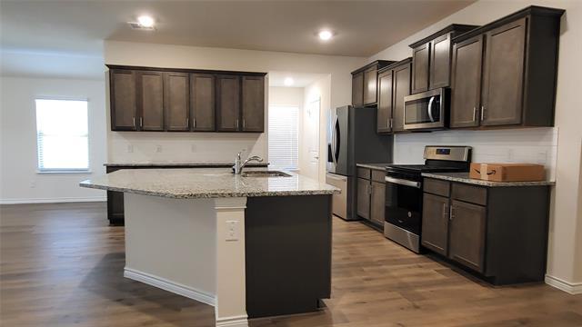 Building Photo - 1614 Silver Landing Trail