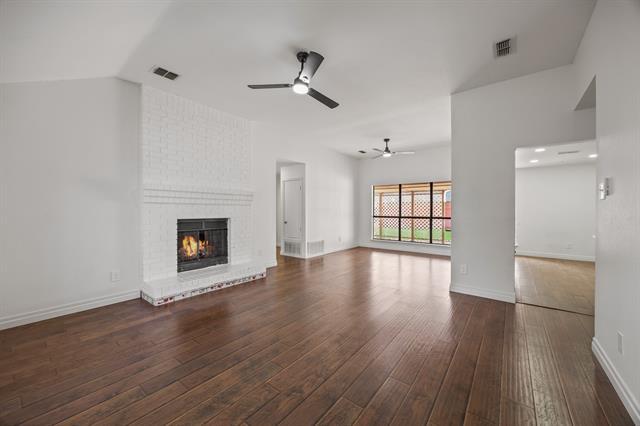 Foto del edificio - 7214 Aberdeen Dr