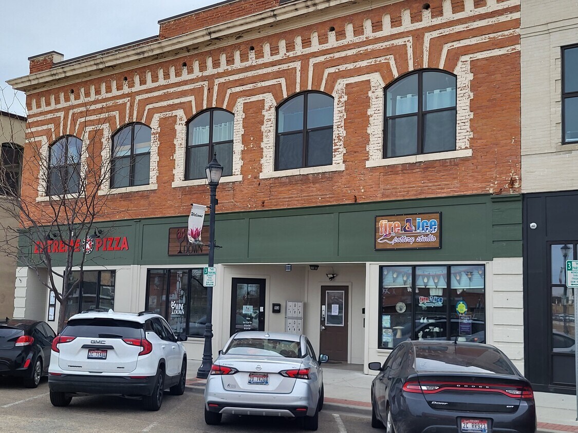 Front of Building - 115 S 7th Ave
