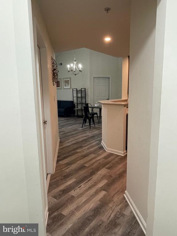 Foto del edificio - 21216 McFadden Square