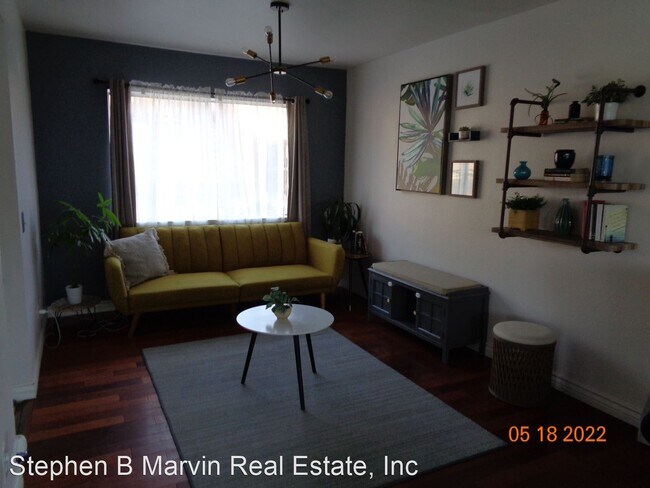 Building Photo - 3 br, 2.5 bath House - 3048 Dearborn Avenue
