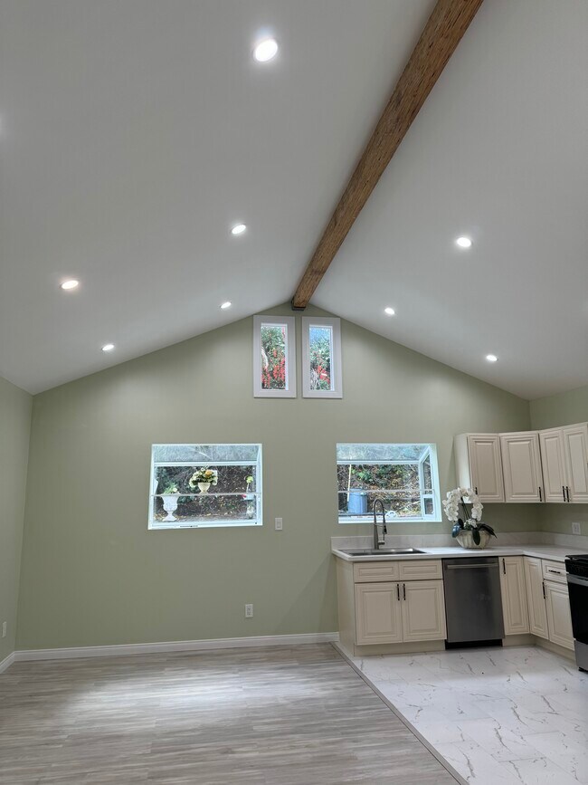 Foto del edificio - 4406 Coloma Ave