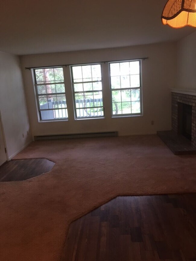 Foto del edificio - Comfortable 2-Bedroom Townhome in Fort Collins